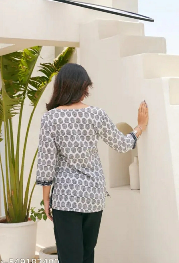 Classy and trendy rayon short kurta