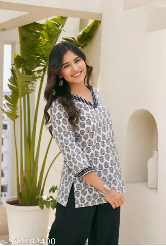 Classy and trendy rayon short kurta