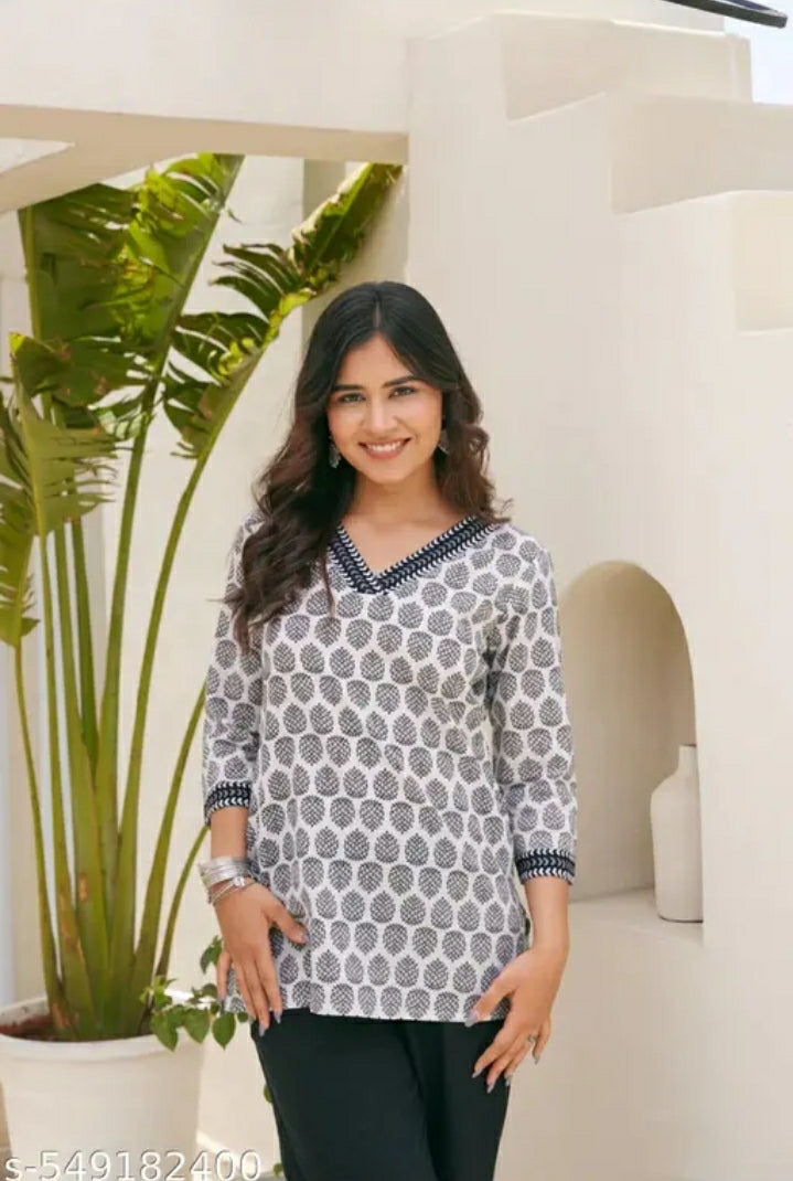 Classy and trendy rayon short kurta